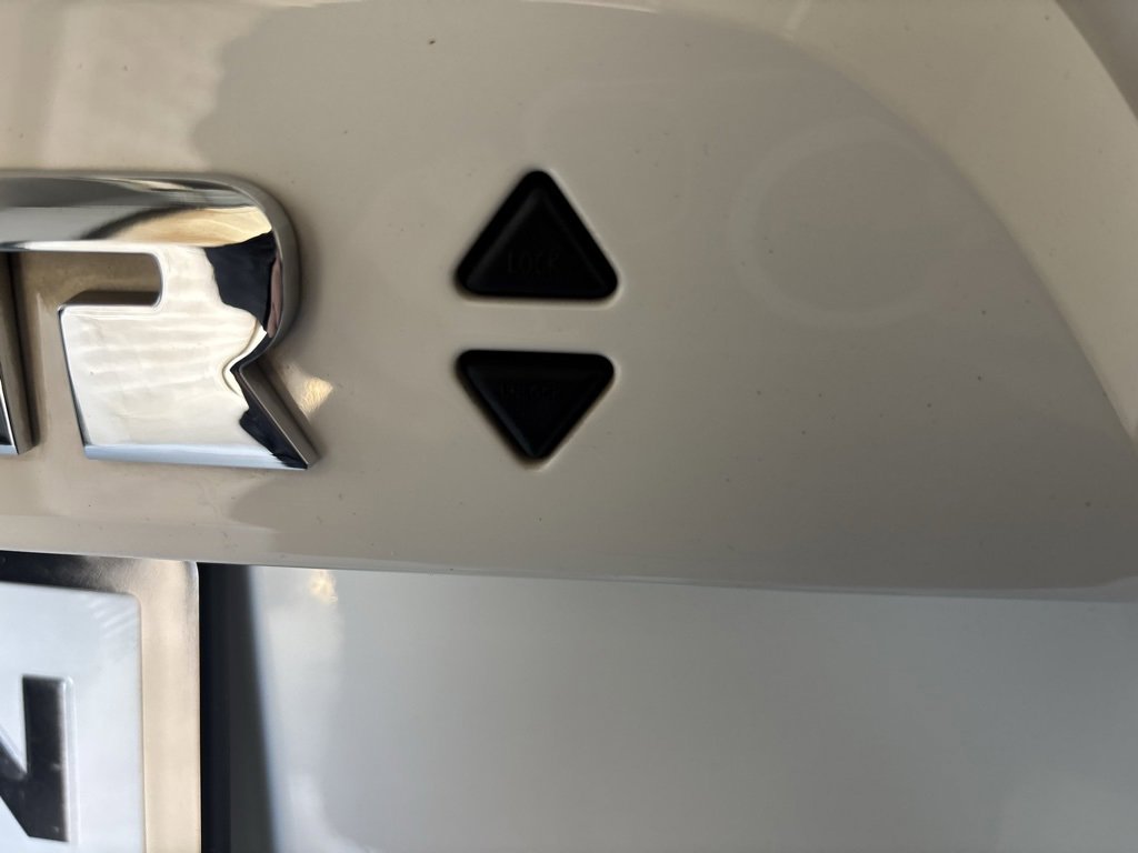 Used 2021 Toyota 4Runner SR5 Premium image 32