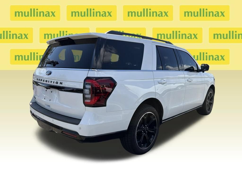 Used 2024 Ford Expedition Limited RWD image 11