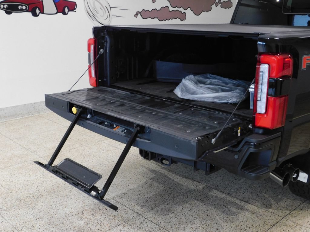 Used 2024 Ford F350 Platinum AWD/4WD image 88