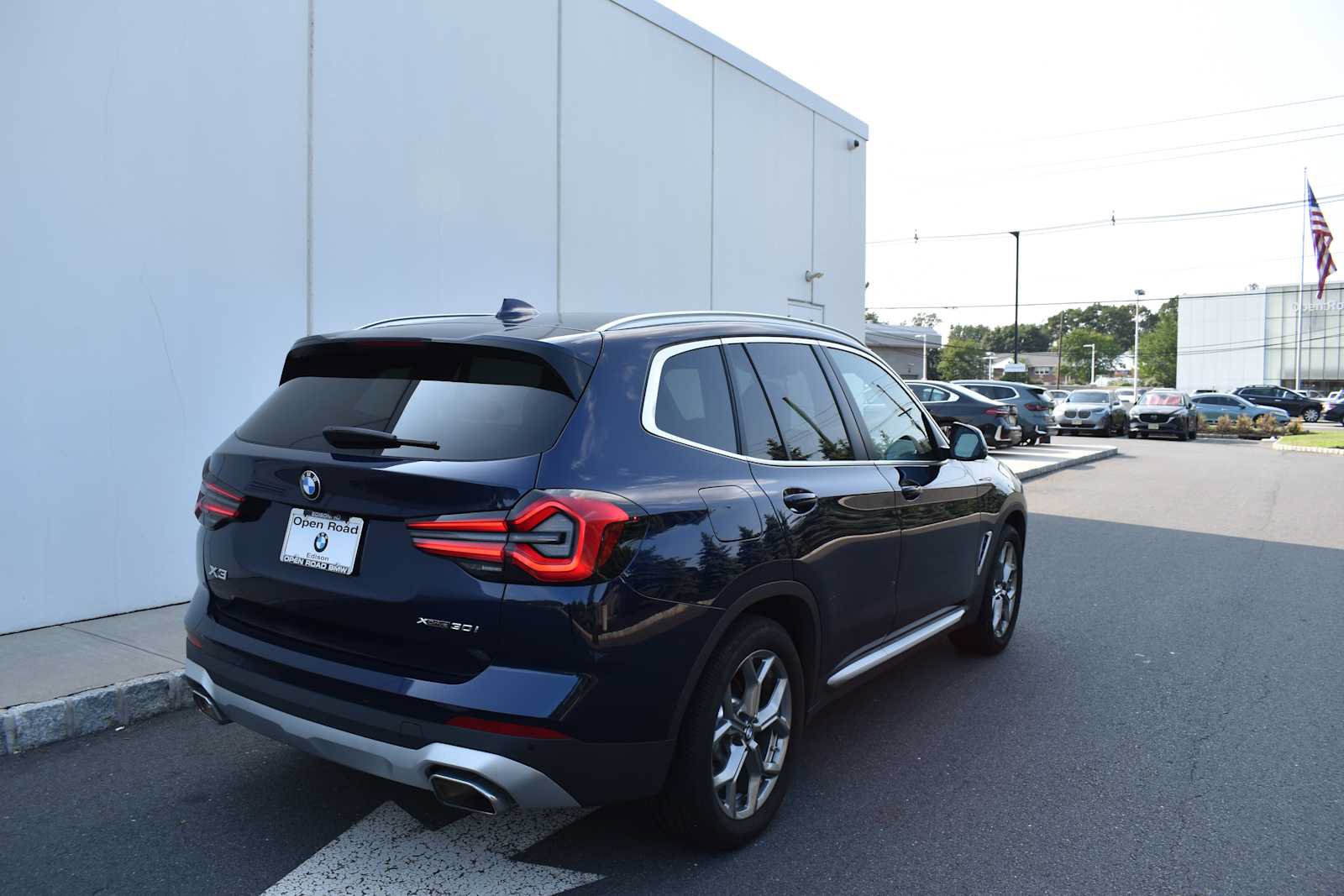 Used 2023 BMW X3 xDrive30i w/ Premium Package AWD/4WD image 5