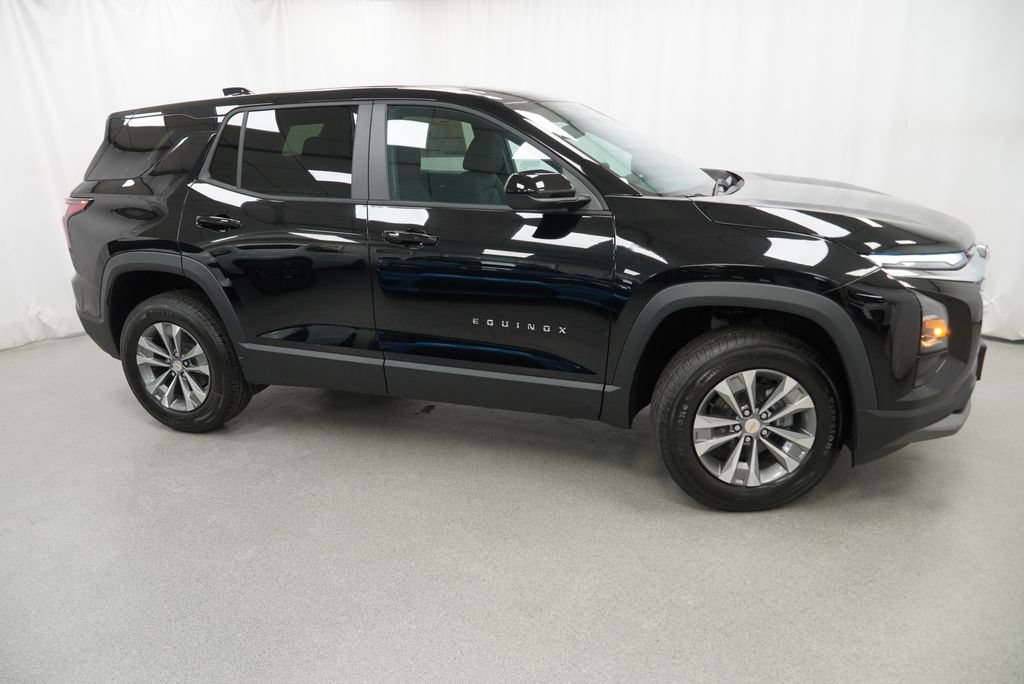 New 2027 Chevrolet Equinox LT FWD image 6