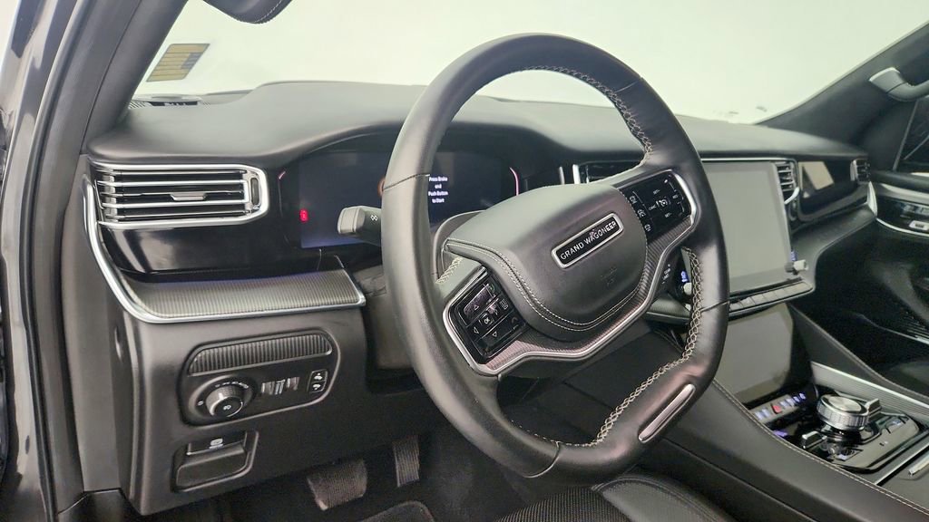Used 2022 Jeep Grand Wagoneer Series II image 16