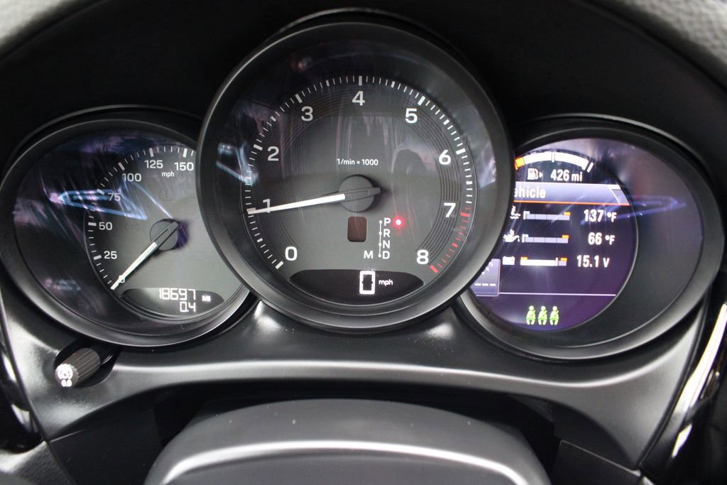 Used 2022 Porsche Macan image 15