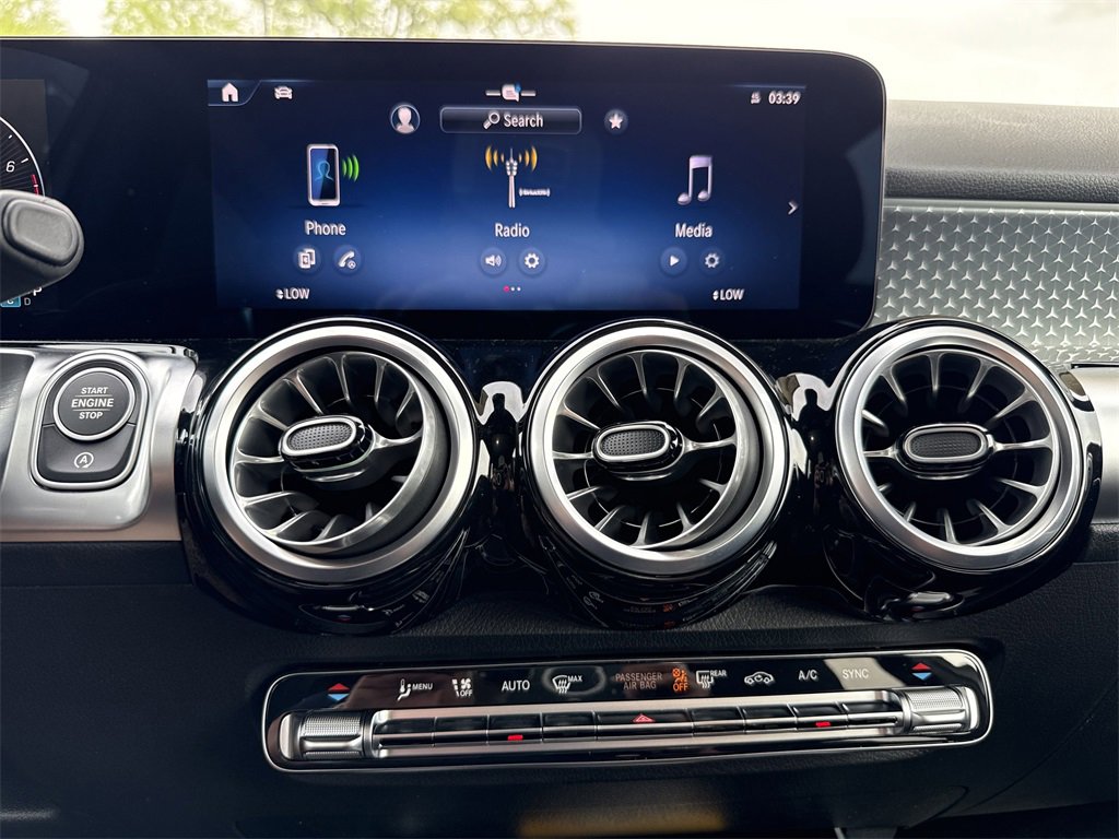 Certified 2025 Mercedes-Benz GLB 250 image 24