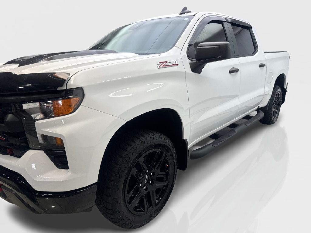 Used 2024 Chevrolet Silverado 1500 Custom Trail Boss AWD/4WD image 12