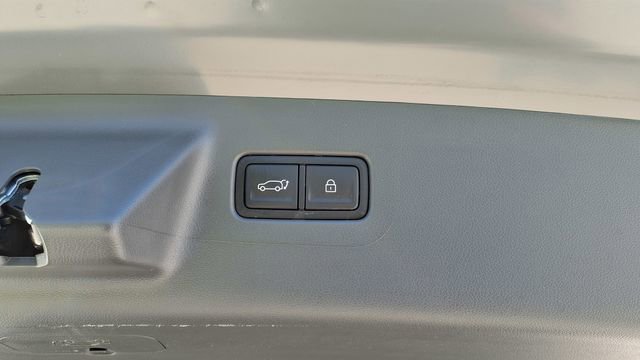 Used 2025 Hyundai Santa Fe Calligraphy w/ Tow & Go Package image 14