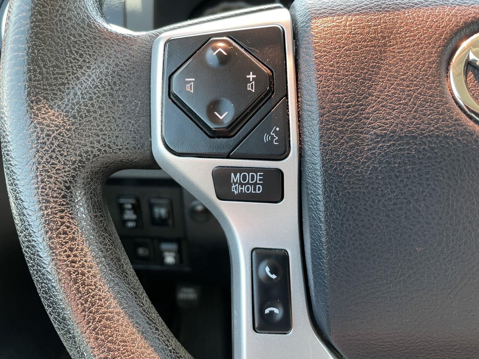 Used 2020 Toyota Tundra SR5 w/ SR5 Upgrade Package AWD/4WD image 21
