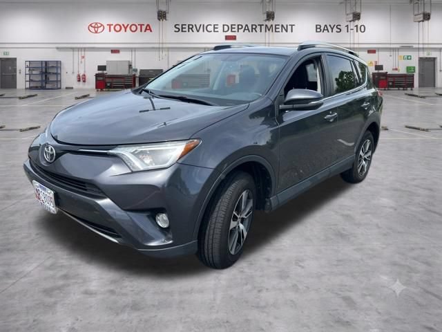 Used 2016 Toyota RAV4 XLE AWD/4WD image 3
