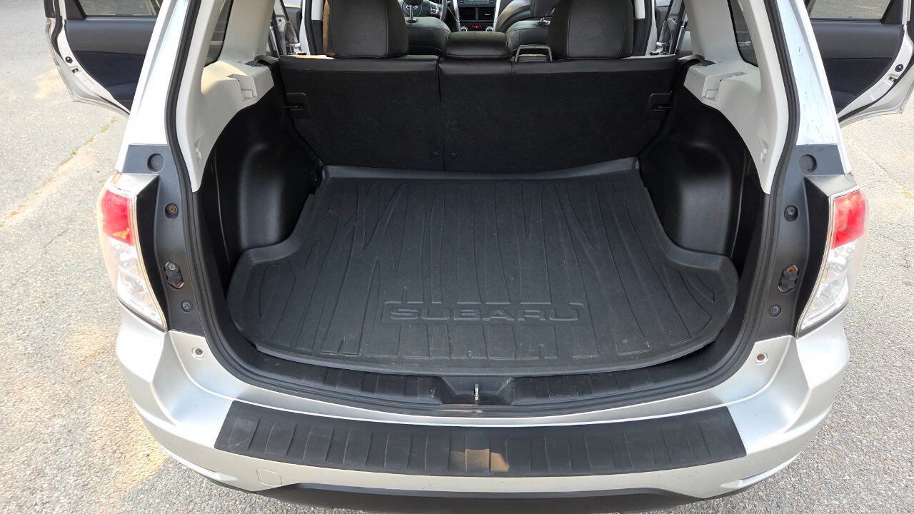 Used 2011 Subaru Forester 2.5X Touring AWD/4WD image 40