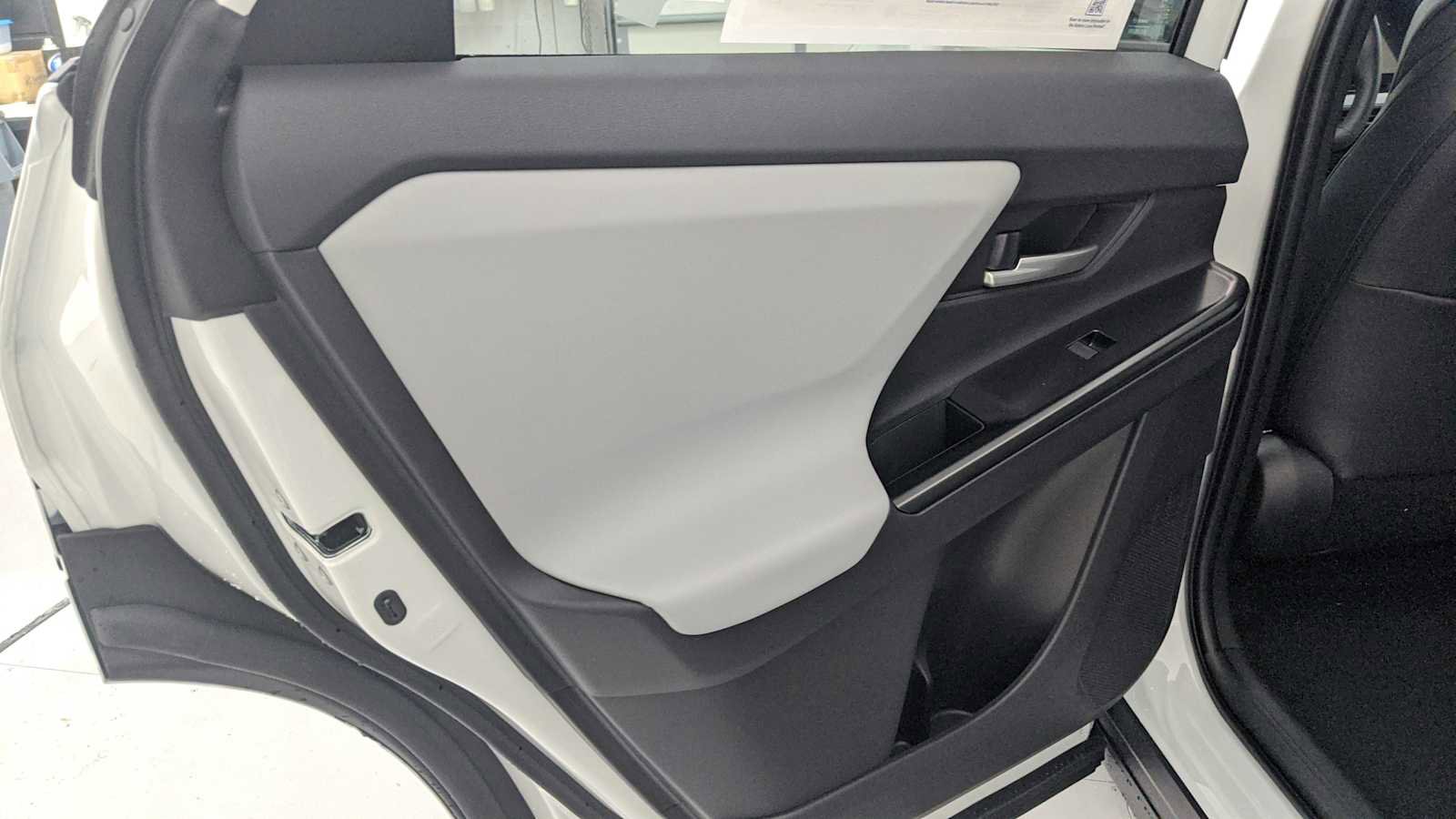 New 2026 Subaru Solterra image 25