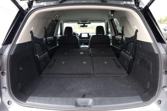 Certified 2025 Nissan Pathfinder SL AWD/4WD image 9