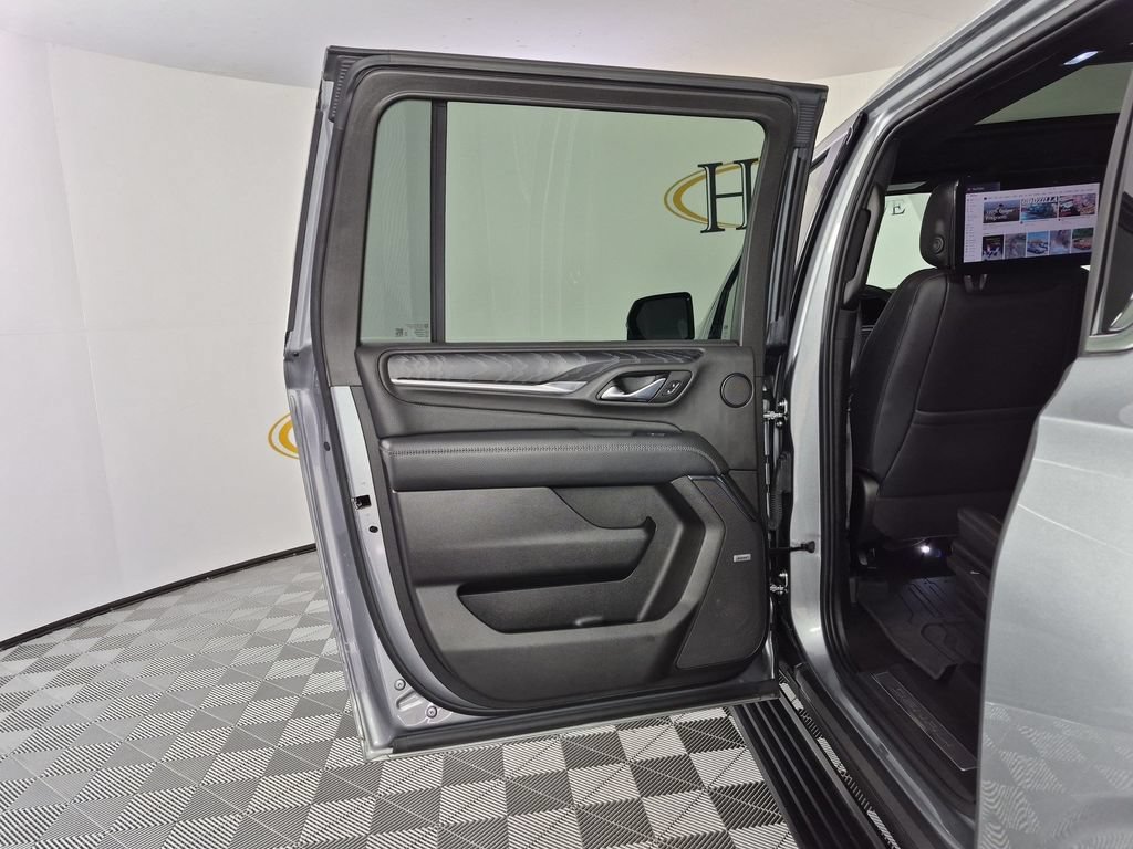 Certified 2023 GMC Yukon XL Denali AWD/4WD image 32