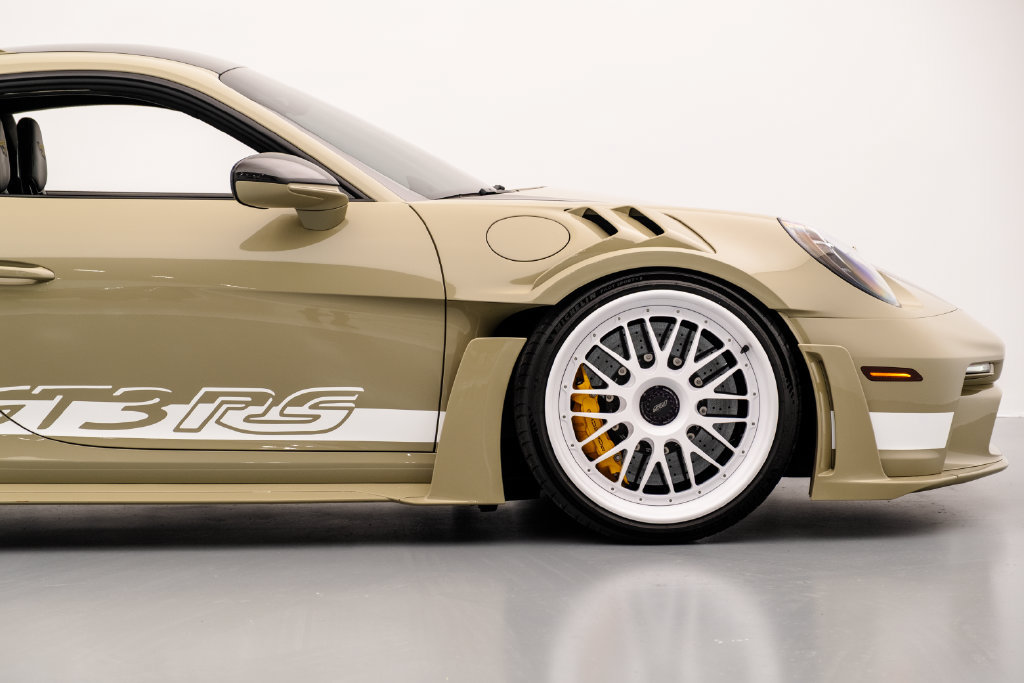 Used 2024 Porsche 911 GT3 RS RWD image 16