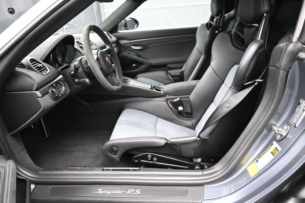 Used 2024 Porsche 718 Boxster Spyder RS RWD image 7