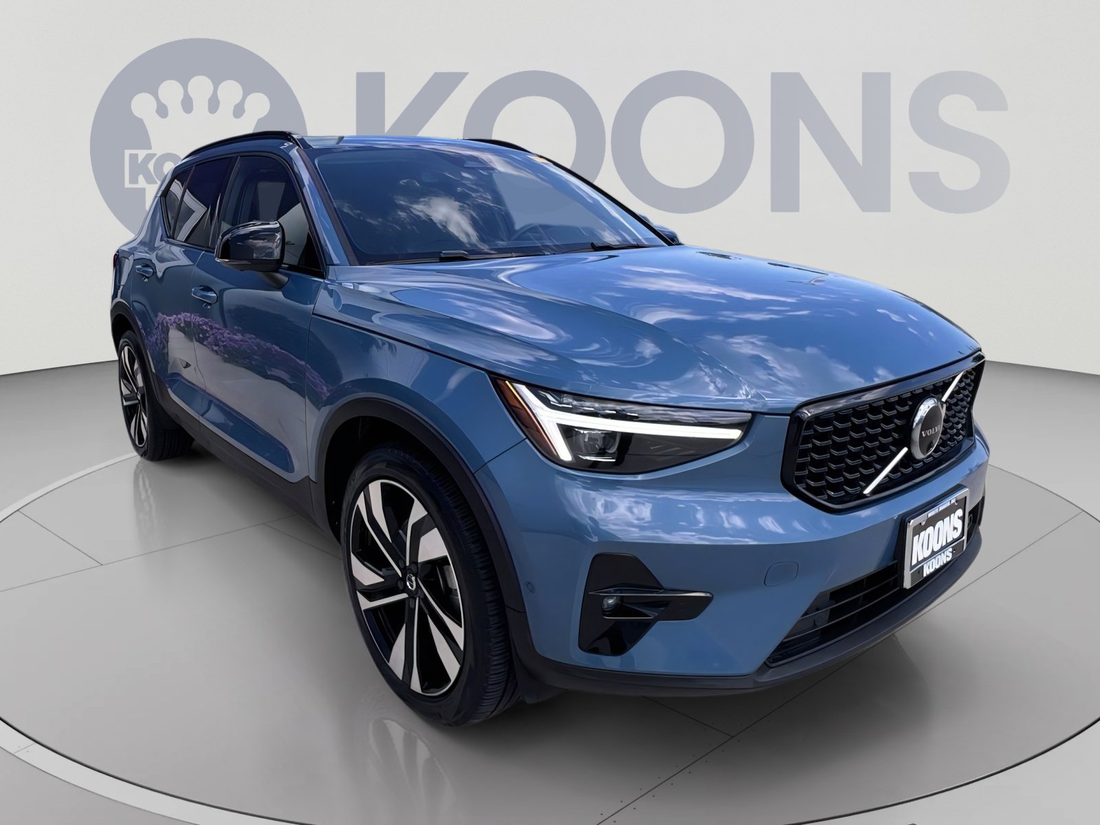 Used 2024 Volvo XC40 B5 Ultimate w/ Protection Package Premier AWD/4WD image 10