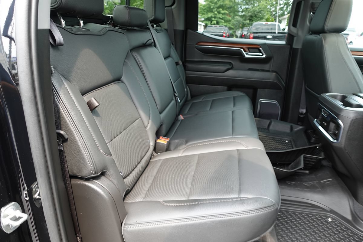 Used 2023 GMC Sierra 1500 Denali w/ Denali Reserve Package AWD/4WD image 41