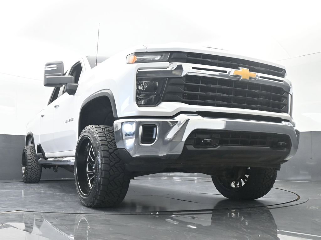 Used 2024 Chevrolet Silverado 2500 LT image 67