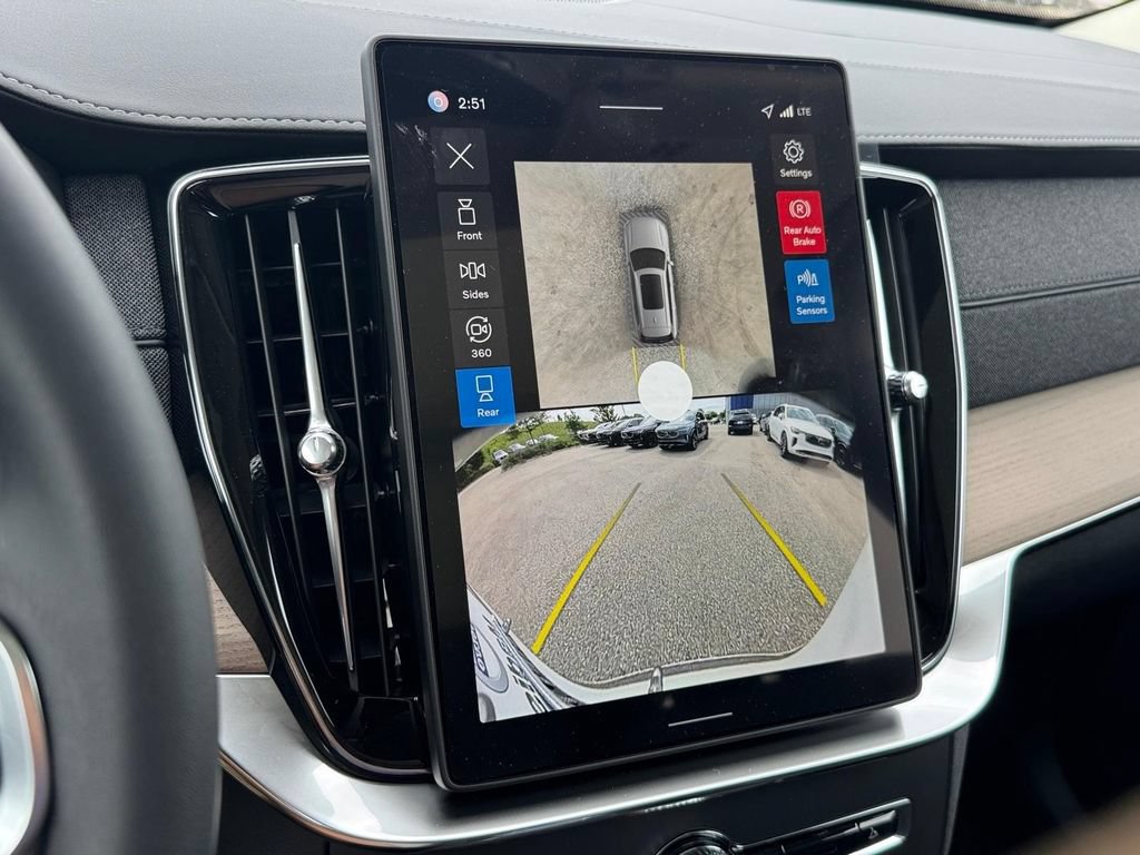 New 2026 Volvo XC90 T8 Plus w/ Protection Package Premier AWD/4WD image 20