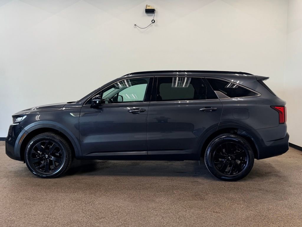 Used 2021 Kia Sorento S w/ Panoramic Sunroof Package AWD/4WD image 3