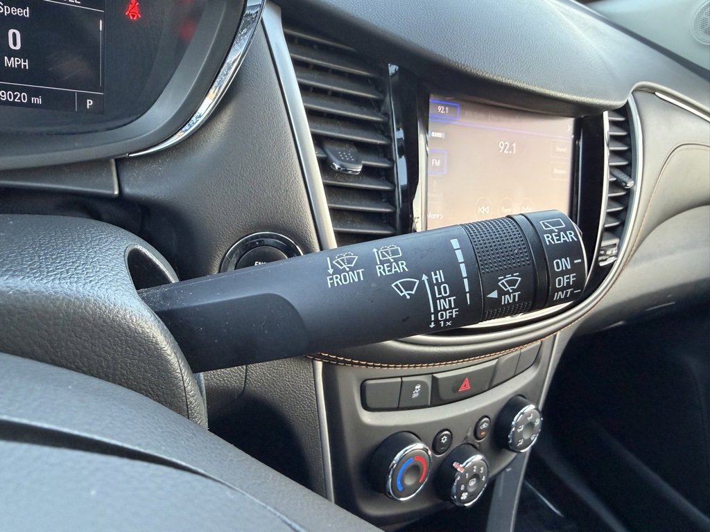 Used 2021 Chevrolet Trax LT w/ LT Convenience Package image 37