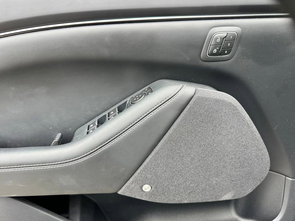 Used 2022 Ford Mustang Mach-E Premium image 16