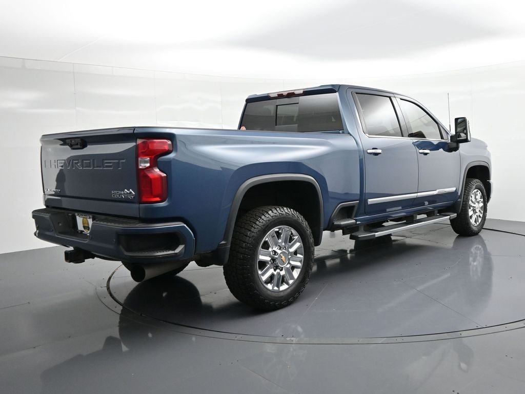 Used 2024 Chevrolet Silverado 3500 High Country w/ Z71 Off-Road Package AWD/4WD image 6