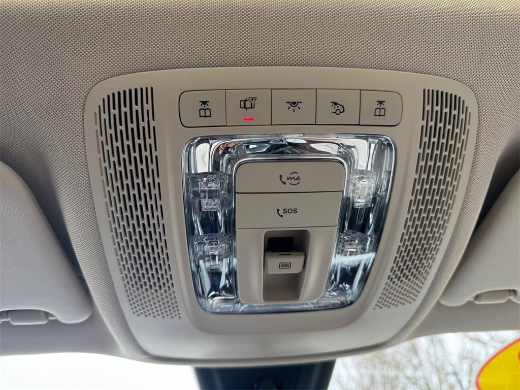 Used 2023 Mercedes-Benz GLB 250 4MATIC image 24