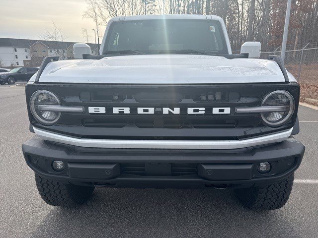 Used 2025 Ford Bronco Outer Banks w/ Sasquatch Package image 2