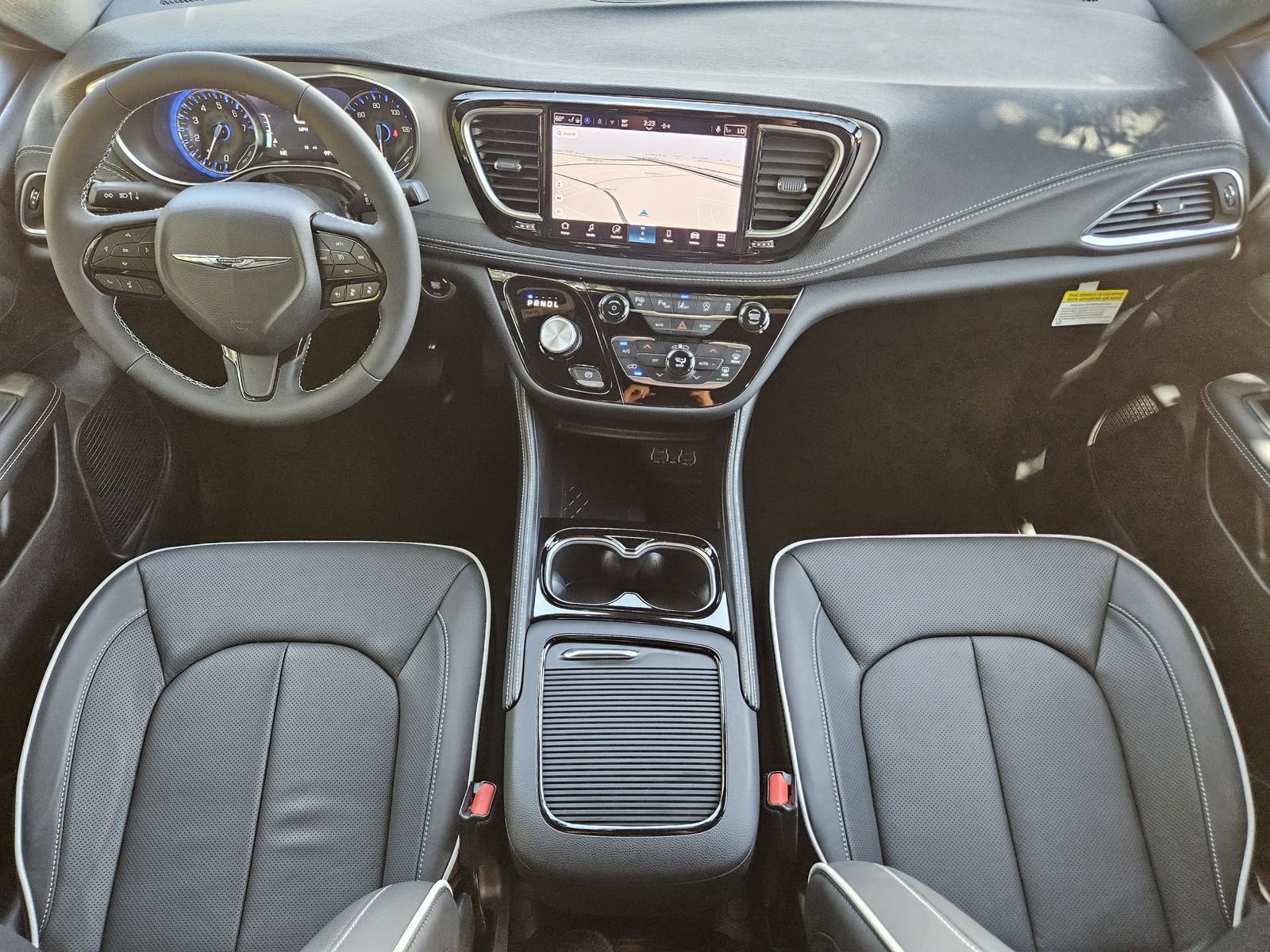 New 2025 Chrysler Pacifica Limited FWD image 27