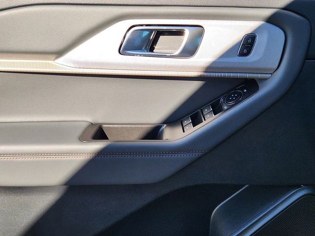New 2026 Ford Explorer Active image 23