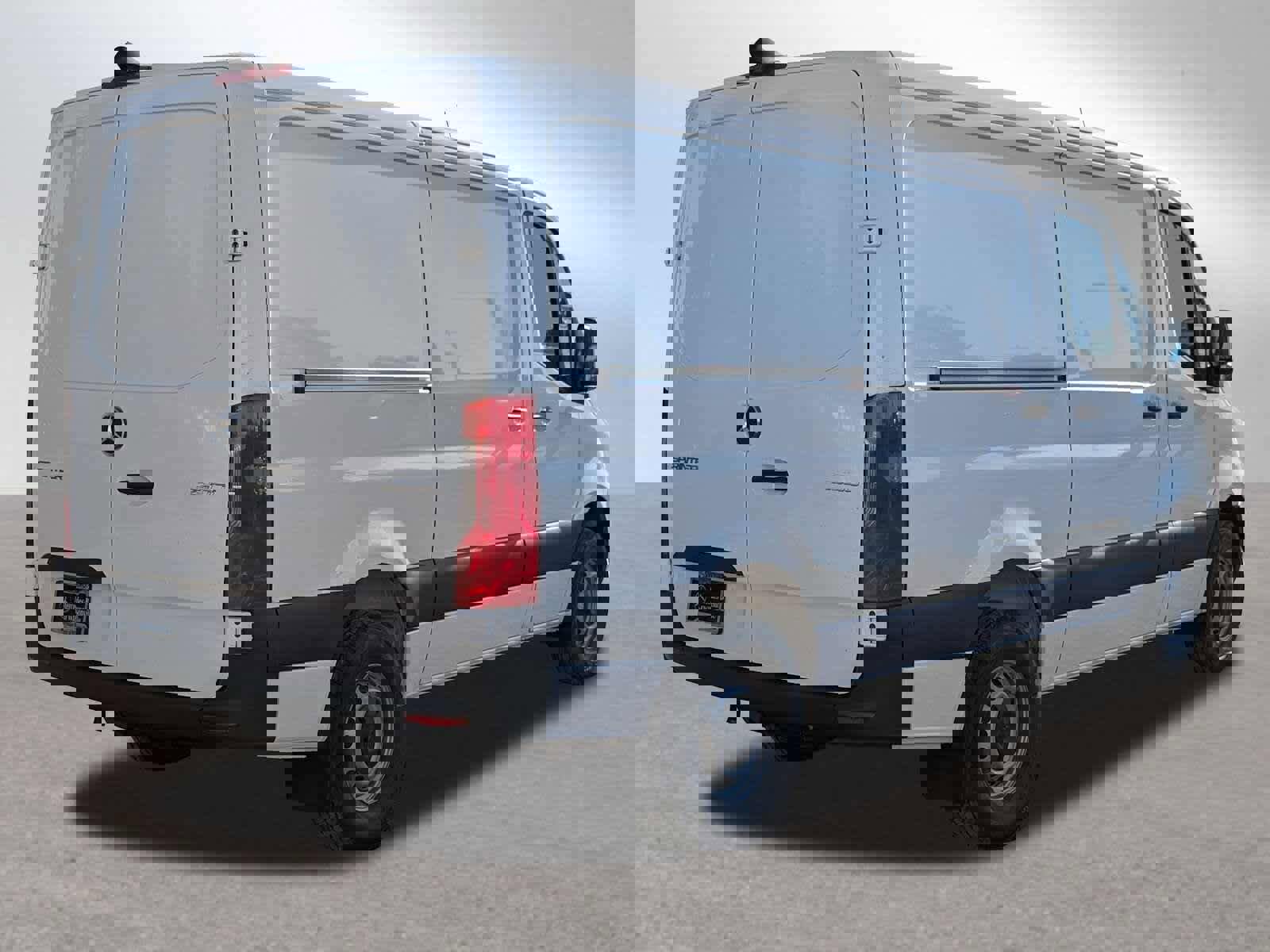 Used 2024 Mercedes-Benz Sprinter 3500 image 3