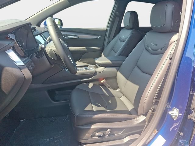 New 2026 Cadillac XT5 Luxury w/ LPO, Floor Liner Package FWD image 6