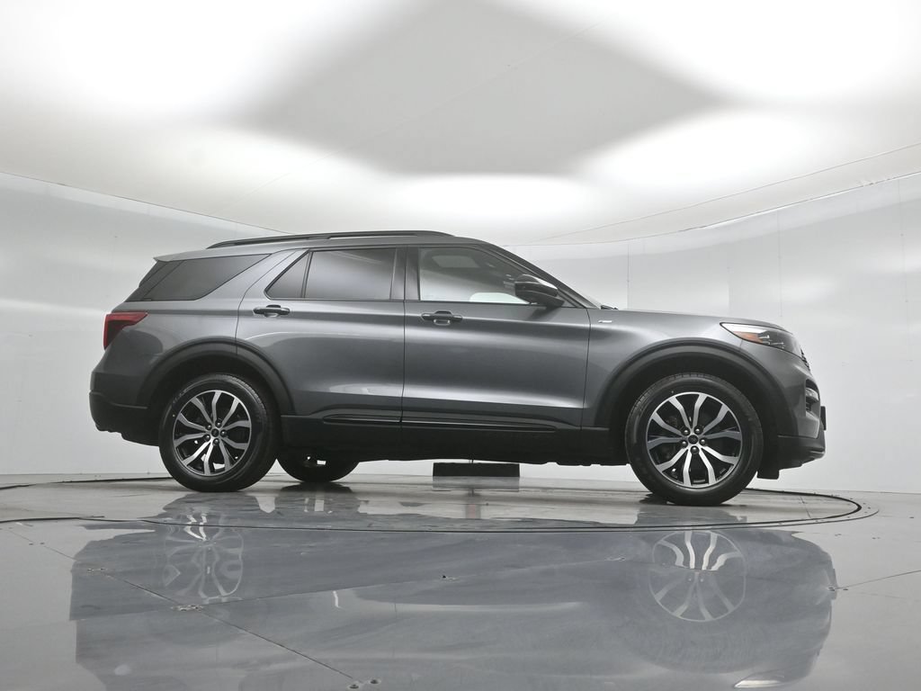 Certified 2022 Ford Explorer ST-Line w/ Class IV Trailer Tow Package AWD/4WD image 52