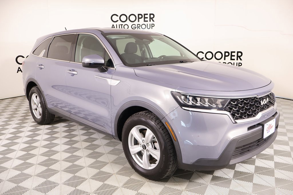 Used 2022 Kia Sorento LX