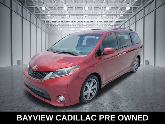 Used 2017 Toyota Sienna SE