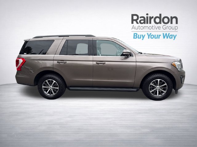 Used 2019 Ford Expedition XLT w/ Equipment Group 201A AWD/4WD image 8