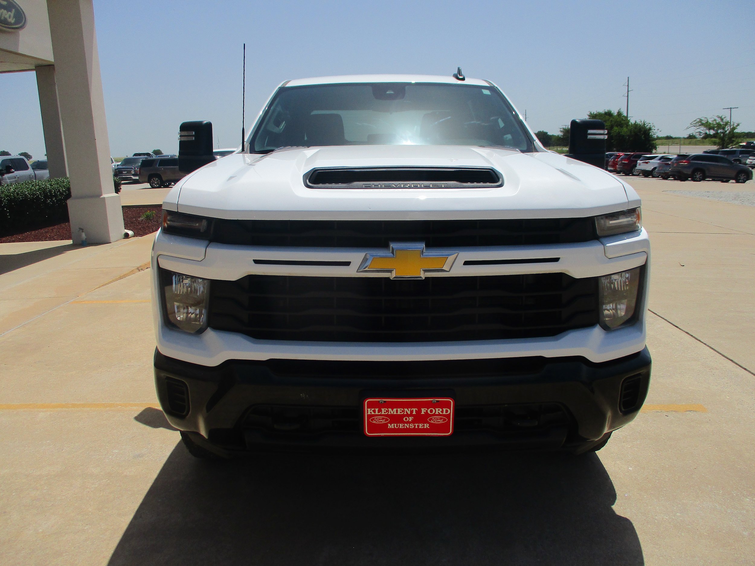 Used 2025 Chevrolet Silverado 2500 Custom w/ Custom Convenience Package AWD/4WD image 12