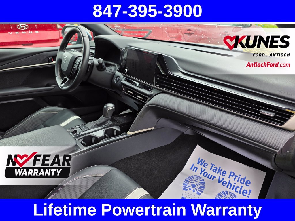 Used 2025 Toyota Camry SE FWD image 40