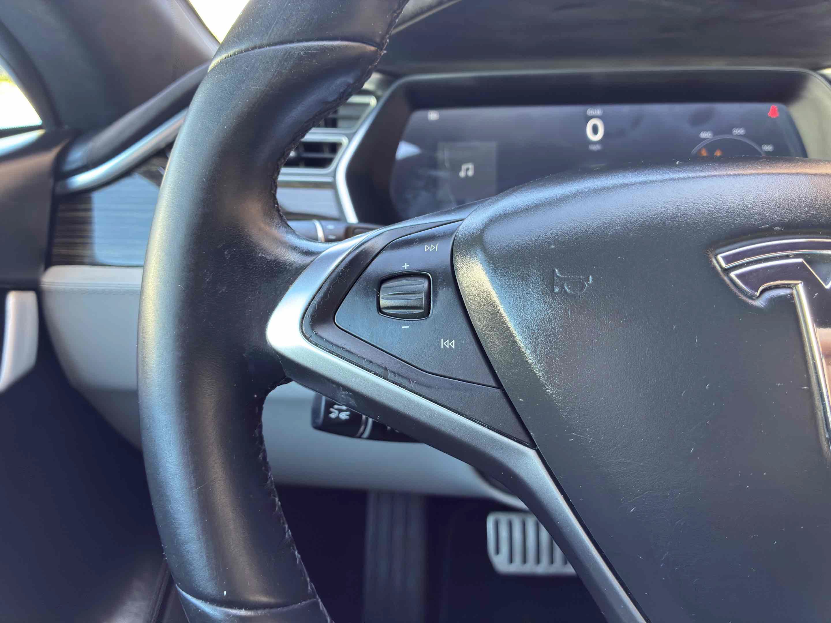 Used 2016 Tesla Model S 90D AWD/4WD image 17