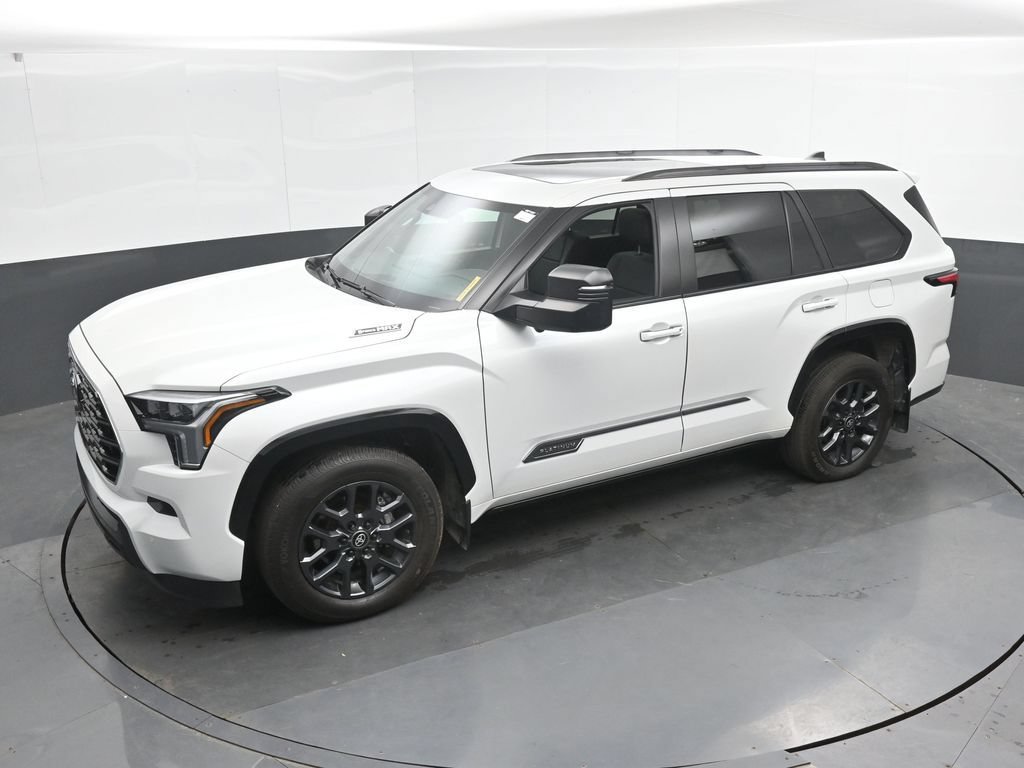 Used 2025 Toyota Sequoia Platinum AWD/4WD image 37