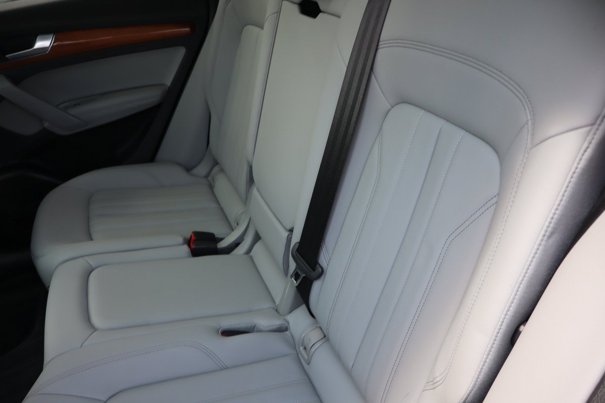 Used 2023 Audi Q5 2.0T Premium Plus w/ Premium Plus Package AWD/4WD image 25