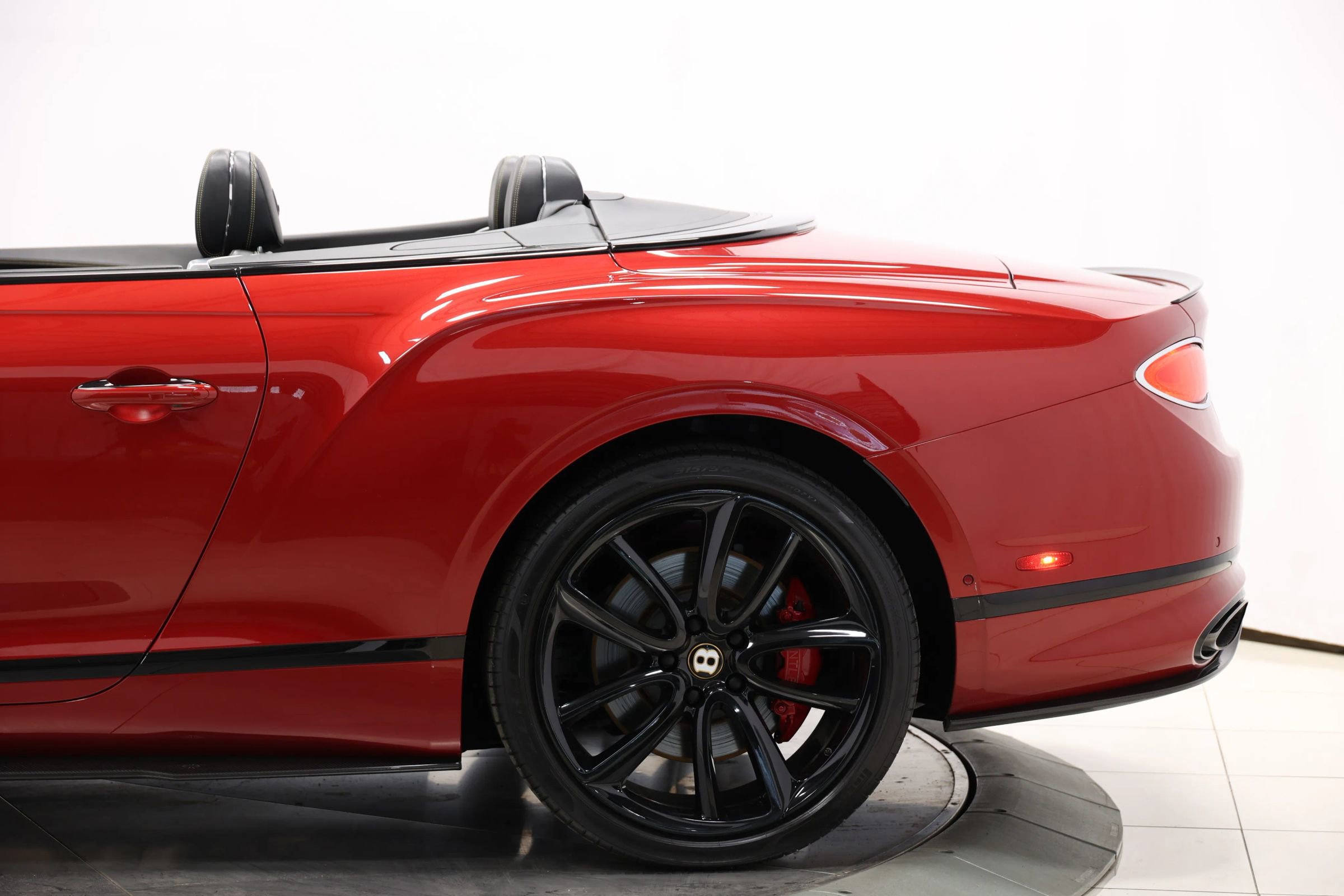 Used 2020 Bentley Continental GT w/ Number 1 Edition by Mulliner AWD/4WD image 12