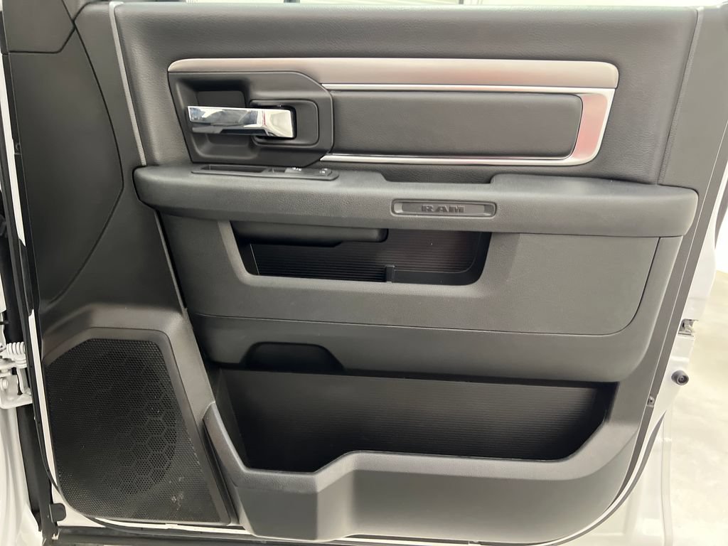 Used 2024 RAM 1500 Warlock AWD/4WD image 29
