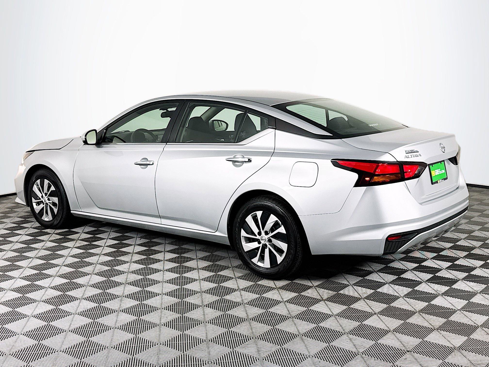 Used 2022 Nissan Altima 2.5 S FWD image 6
