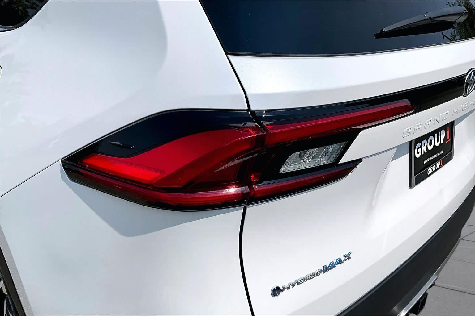 Certified 2024 Toyota Grand Highlander AWD Hybrid image 28