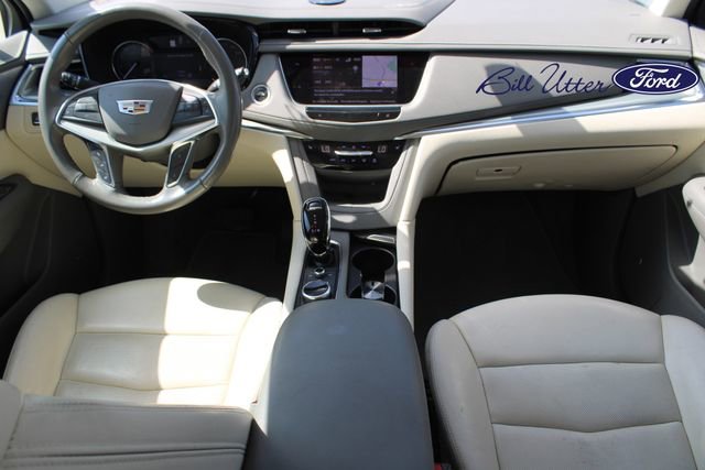 Used 2023 Cadillac XT5 Premium Luxury AWD/4WD image 16