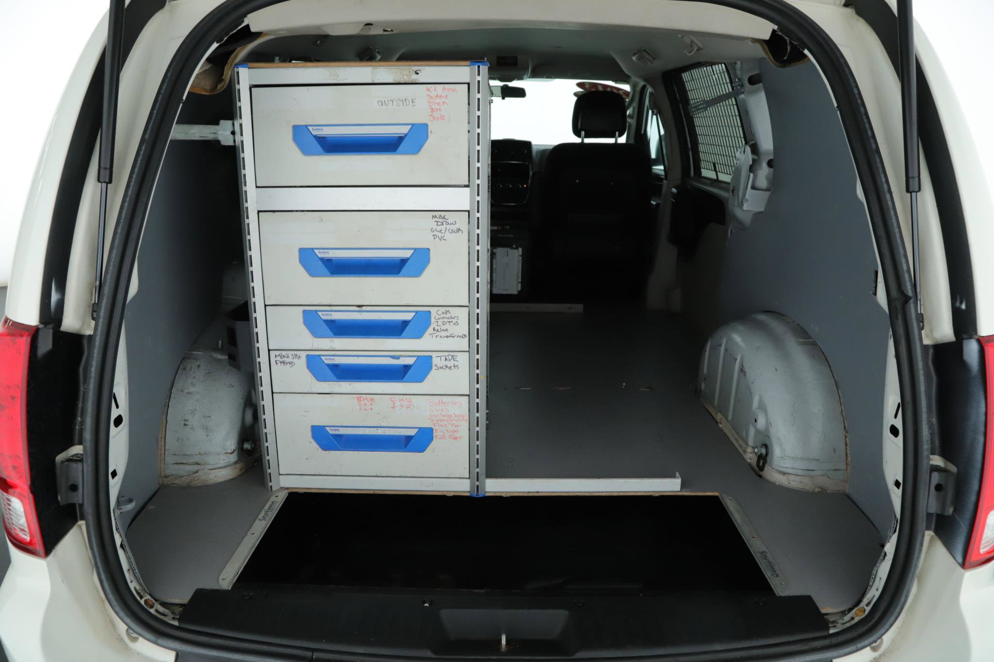 Used 2013 RAM C/V Tradesman image 17