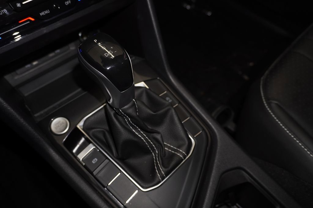 Used 2023 Volkswagen Tiguan SE image 20