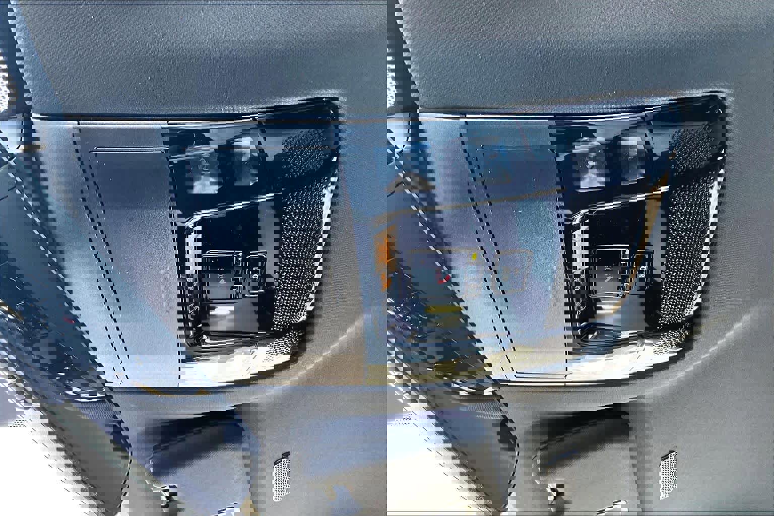 Used 2024 Lexus NX 250 w/ Towing Package (2000 Lbs) image 32