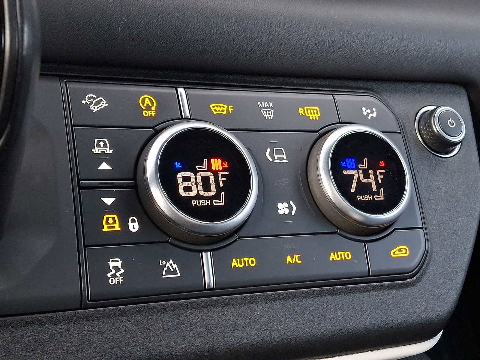 Used 2021 Land Rover Defender 110 X-Dynamic HSE image 13